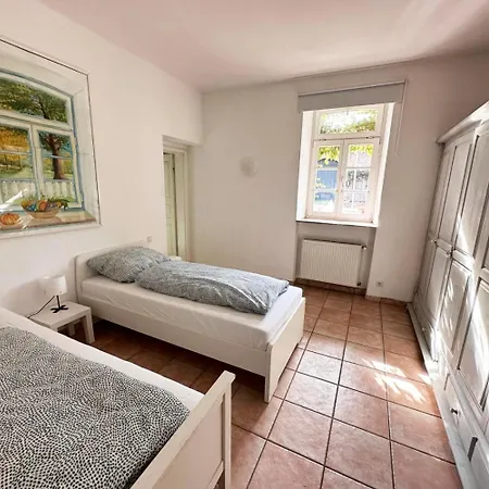 13 Worker Apartments - Single Beds - Free Parking - 10 Min Cologne-City * ケルン