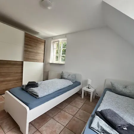 アパート 13 Worker Apartments - Single Beds - Free Parking - 10 Min Cologne-City *