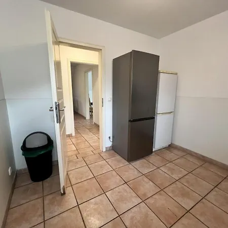 アパート 13 Worker Apartments - Single Beds - Free Parking - 10 Min Cologne-City