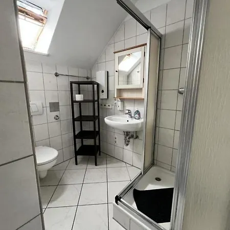 アパート 13 Worker Apartments - Single Beds - Free Parking - 10 Min Cologne-City *