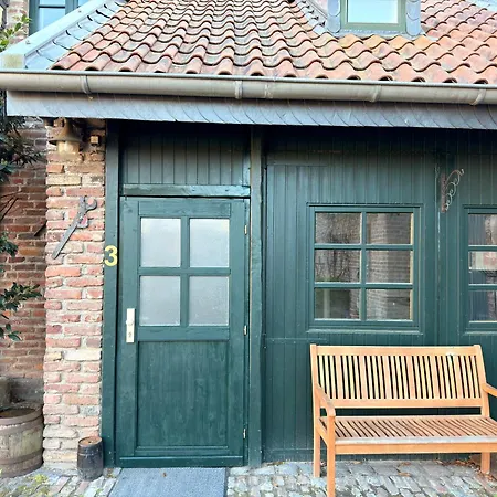 13 Worker Apartments - Single Beds - Free Parking - 10 Min Cologne-City アパート