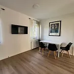 Lejlighed Grosse Mit Einzelbetten Ideal Fuer Teams & Gruppen Köln
