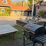 Grosse Mit Einzelbetten Ideal Fuer Teams & Gruppen *