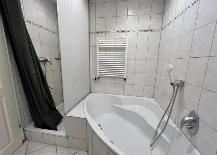 Grosse Mit Einzelbetten Ideal Fuer Teams & Gruppen Appartement *