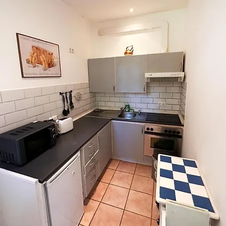 Nüssenberger Hof * Colonia