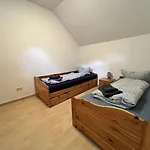 شقة Grosse Mit Einzelbetten Ideal Fuer Teams & Gruppen *