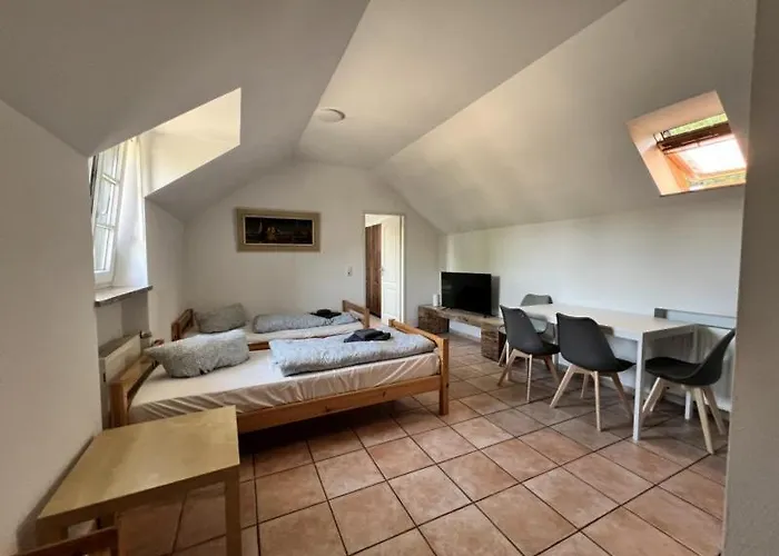 Grosse Mit Einzelbetten Ideal Fuer Teams & Gruppen Appartement